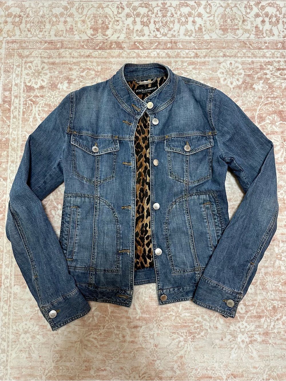 Vintage Dolce & Gabbana Jean Jacket With 🐆  Leopard Lining - Sz 40 - Picture 2 of 16